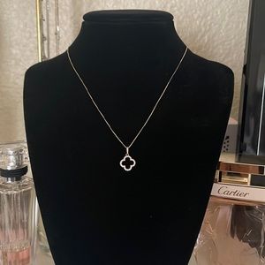 NWOT 💕14 KT YG NECKLACE WITH PENDENT 💕